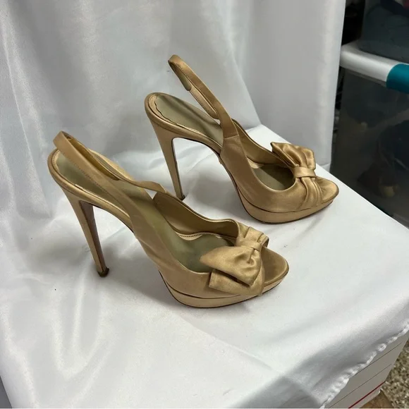 Prada satin Gold Slingback Heels with Bow - Picture 2 of 6